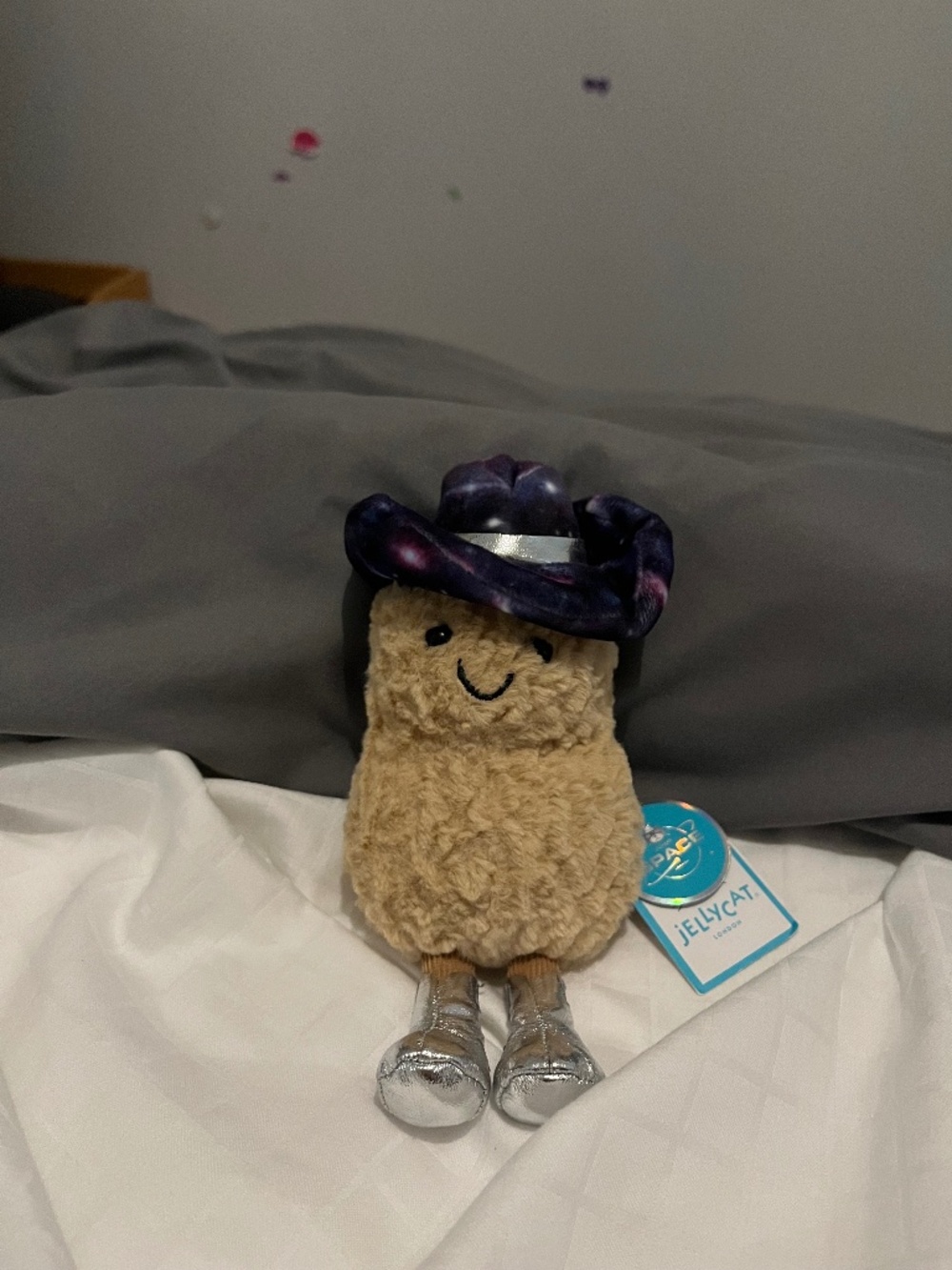NWT AUTHENTIC SPACE PEANUT JELLYCAT